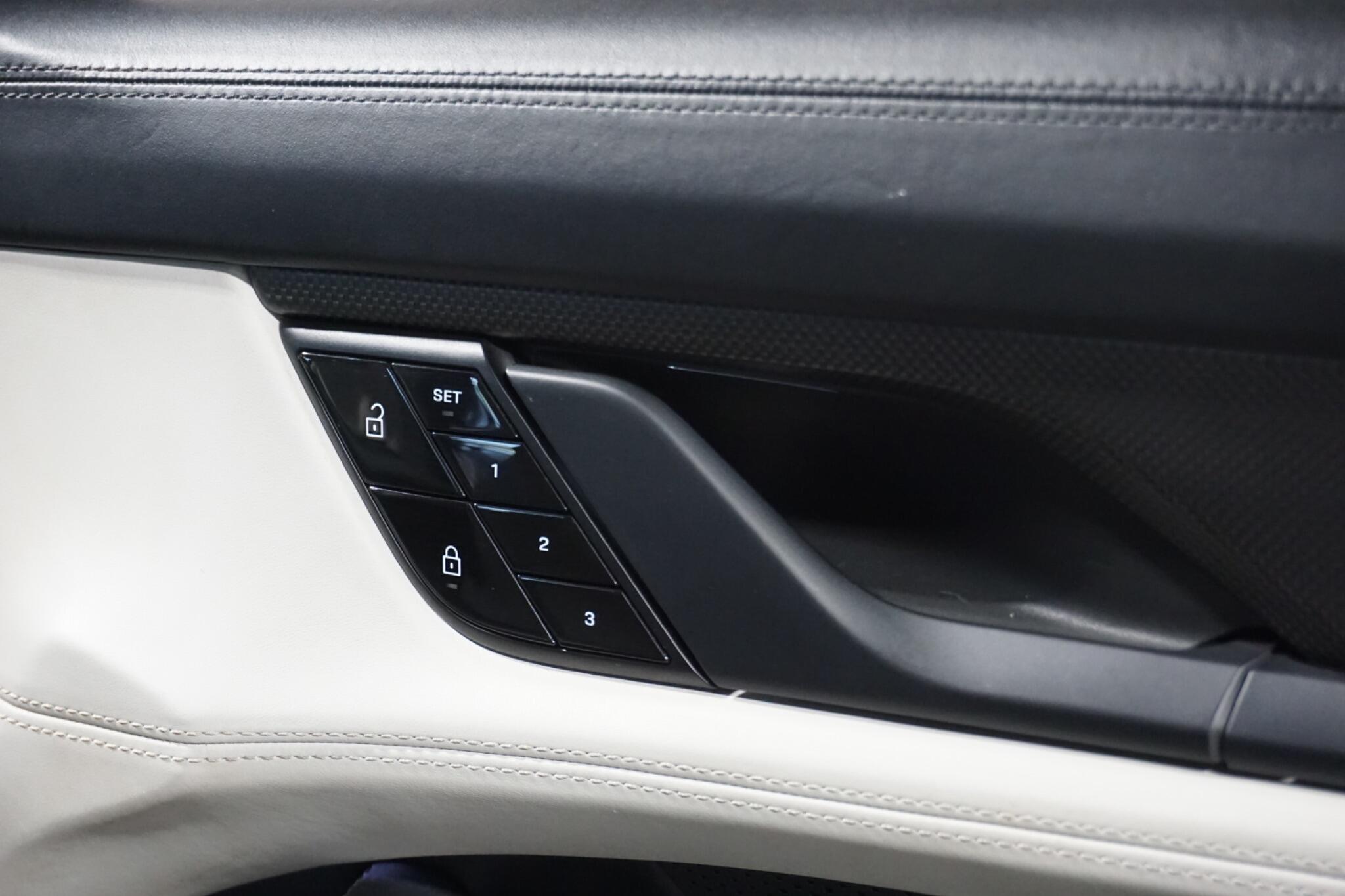 Porsche Taycan Performance Plus 93.4kWh Turbo Saloon 4dr Electric Auto 4WD (680 ps)